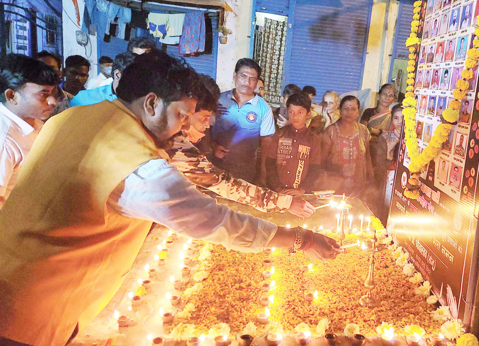 पुलवामा हमले की दूसरी बरसी पर शहीदों को किया गया नमन