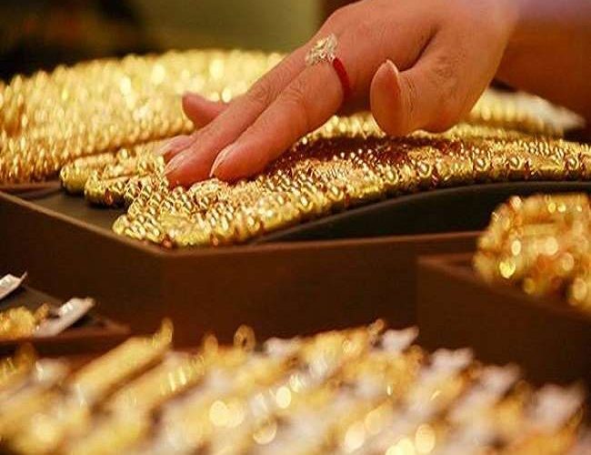 Gold Price Today: आज सोना हुआ महंगा, चांदी की कीमत में भी तेजी, जानिए नया रेट