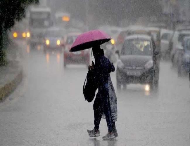 Weather Updates: तेजी से बढ़ रहा मानसून; यूपी, बिहार, दिल्ली समेत इन हिस्सों के लिए जारी हुआ IMD का अलर्ट