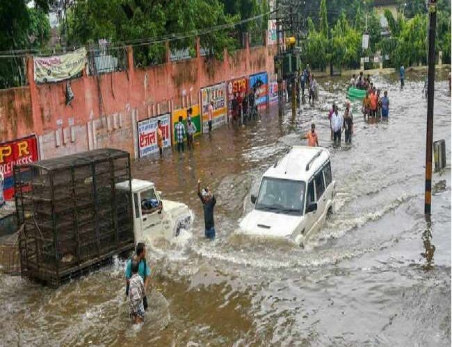 बाढ़ से बेहाल असम- तेलंगाना और उत्तराखंड, नदियों का जलस्तर बढ़ा; जानें यूपी-बिहार की ताजा स्थिति