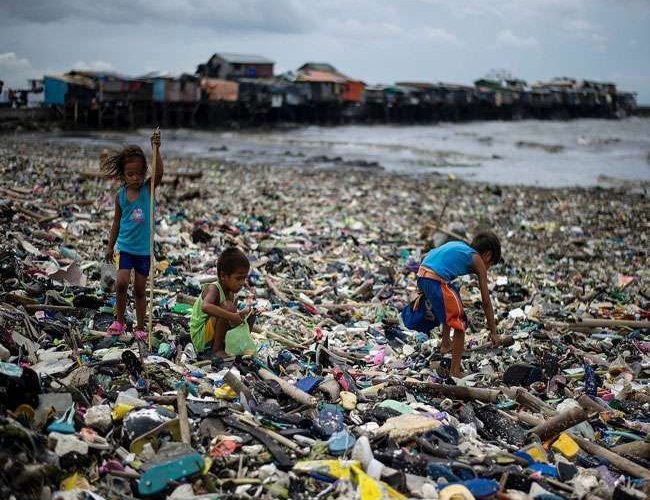 Plastic Pollution News: धरती पर पर्यावरण की भयावह समस्या पैदा कर रहा प्लास्टिक कचरा