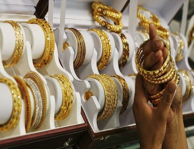 Gold Price Today: सोना हुआ महंगा, चांदी की कीमत भी चढ़ी, जानिए क्या हो गए हैं रेट